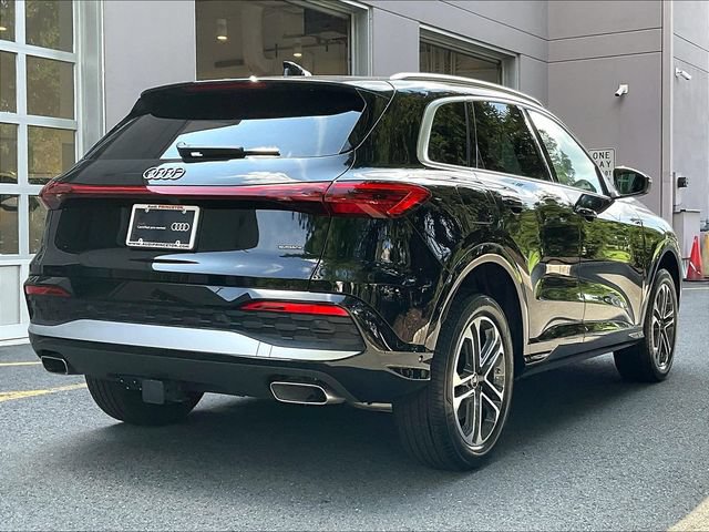 Certified 2025 Audi Q5 Premium w/ Premium Plus AWD/4WD image 8