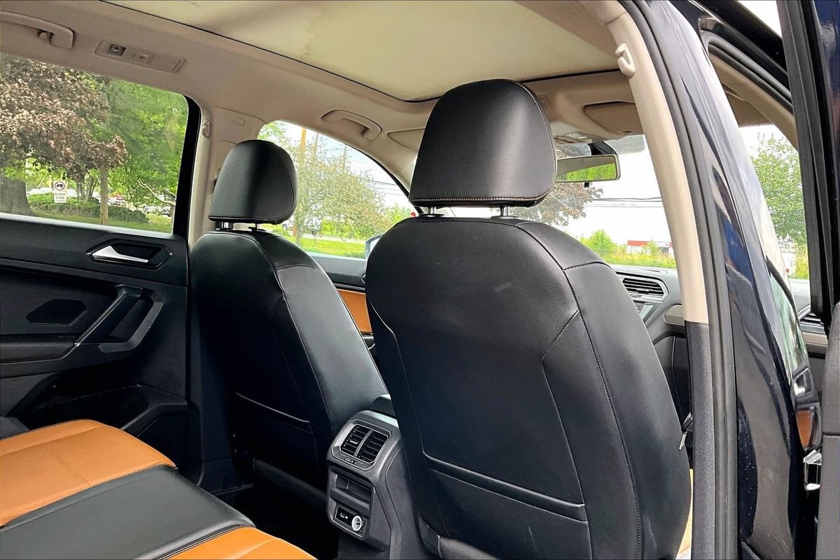 Used 2018 Volkswagen Tiguan SE w/ Panoramic Sunroof Package AWD/4WD image 15