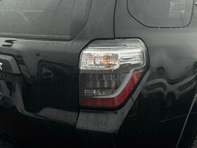 Used 2024 Toyota 4Runner TRD Off-Road Premium image 7