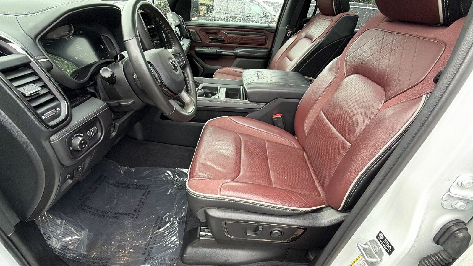 Used 2025 RAM 1500 Limited AWD/4WD image 17