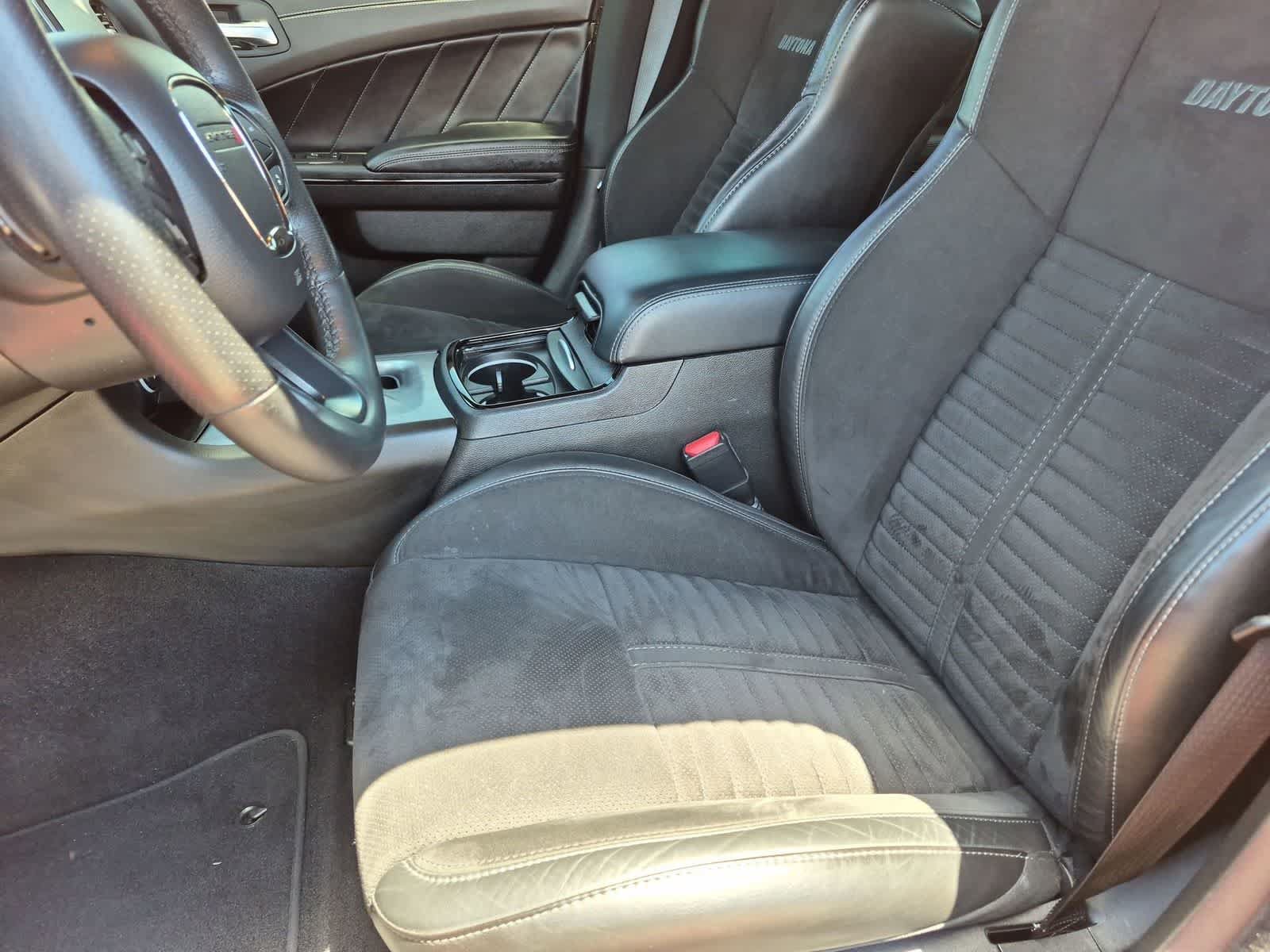 Used 2023 Dodge Charger Scat Pack w/ Daytona Edition Group RWD image 17