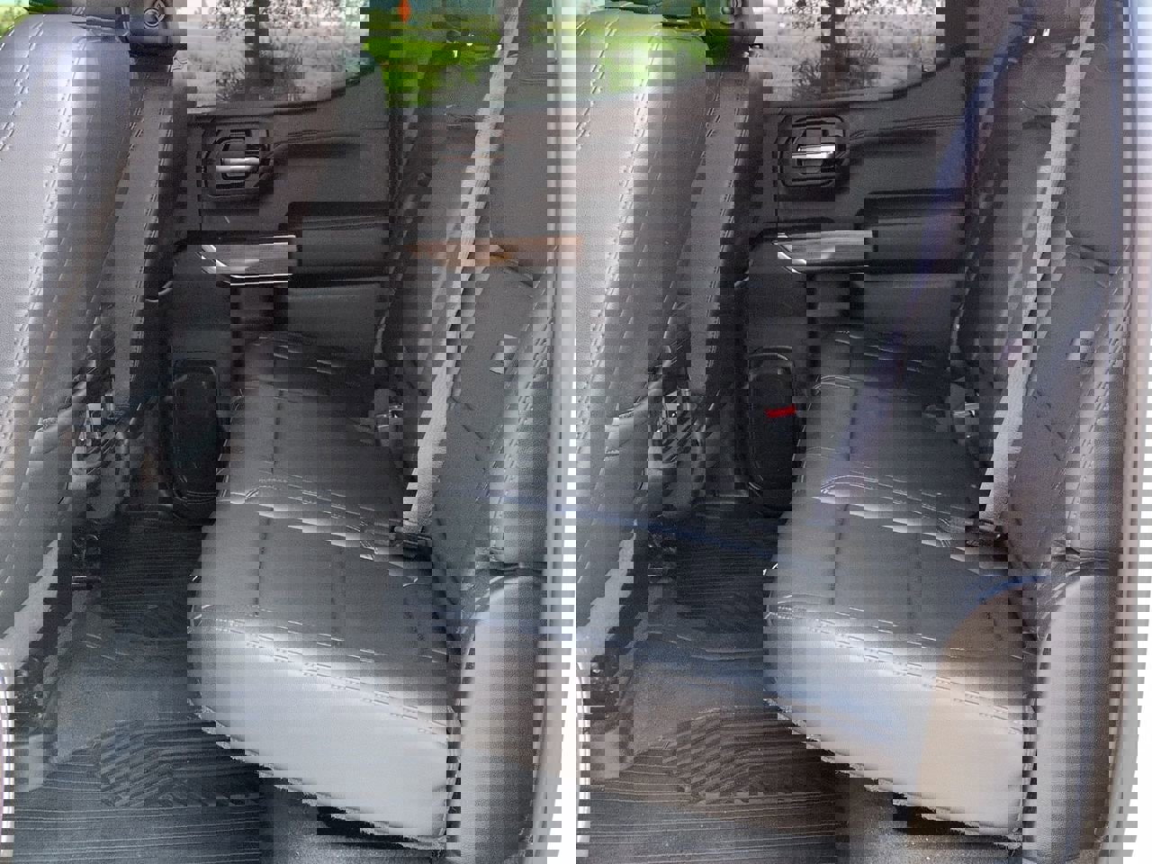 Used 2020 Chevrolet Silverado 1500 LT Trail Boss image 22