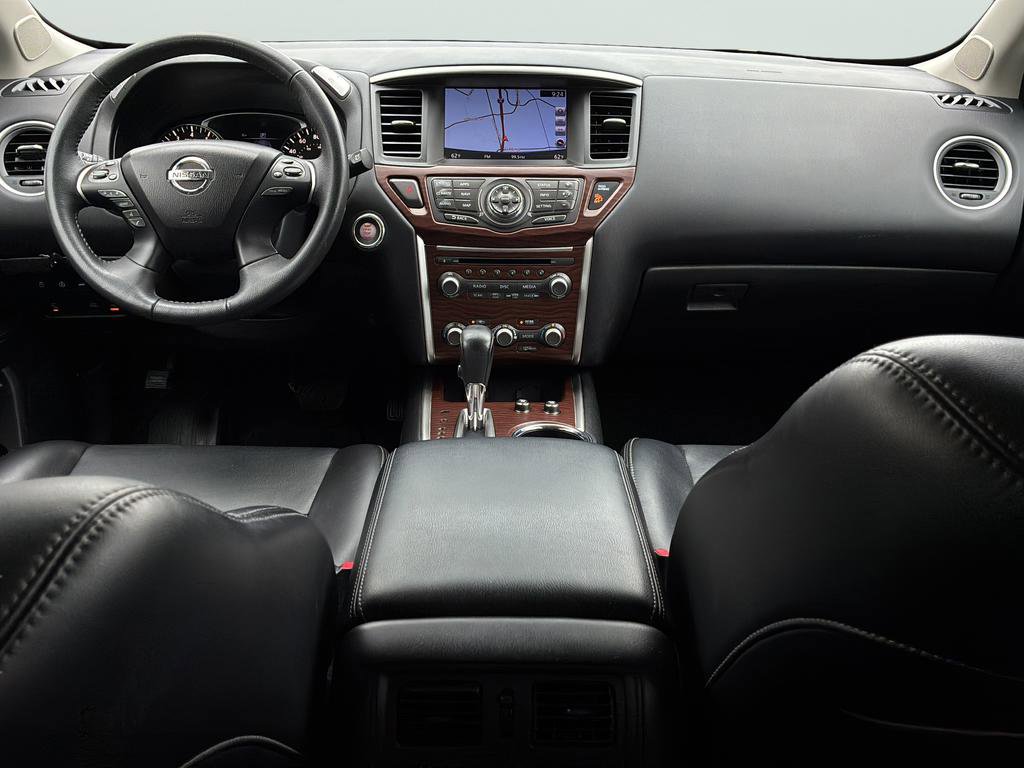 Used 2017 Nissan Pathfinder Platinum w/ Family Entertainment Package image 18