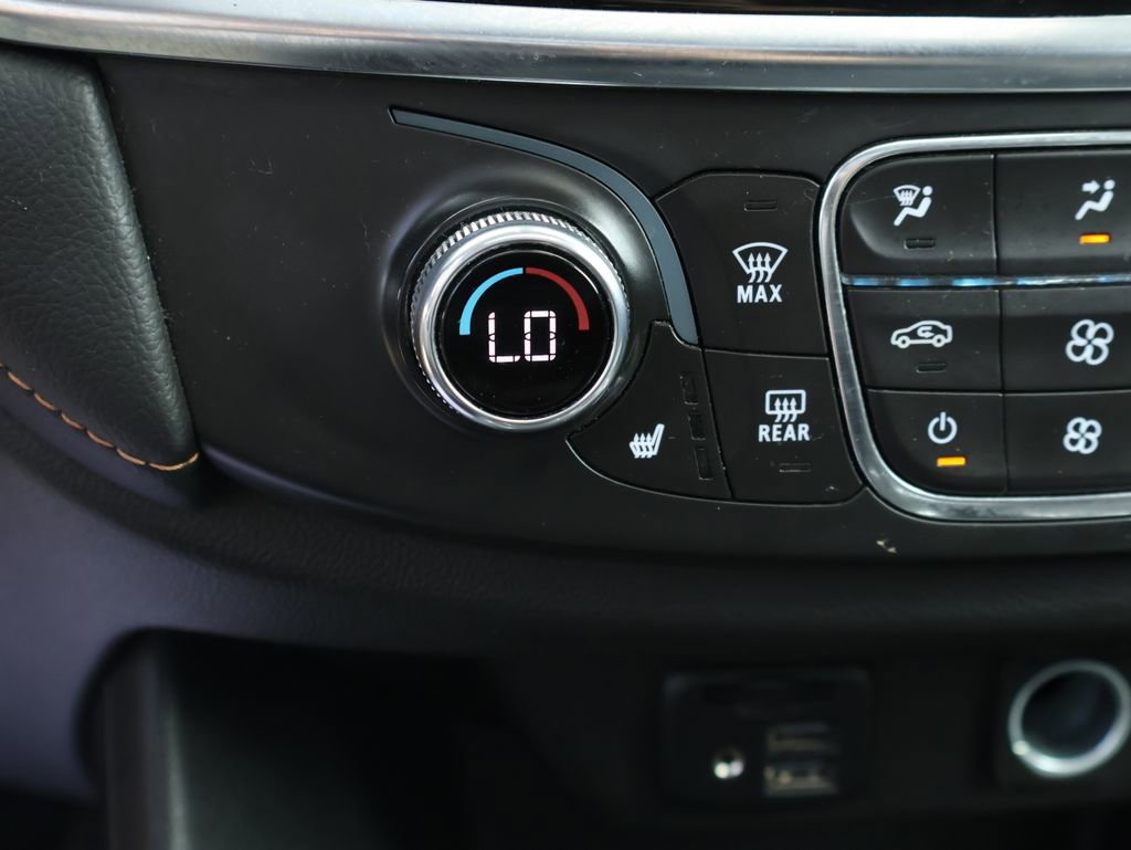 Used 2021 Chevrolet Traverse LT w/ LT Premium Package AWD/4WD image 48
