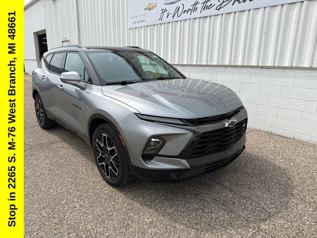 Used 2024 Chevrolet Blazer RS w/ Driver Confidence II Package AWD/4WD image 4