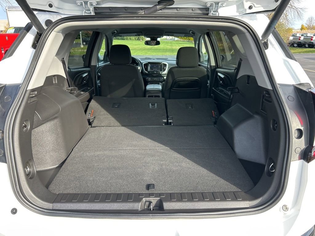 Used 2022 GMC Terrain SLE w/ Driver Convenience Package image 32