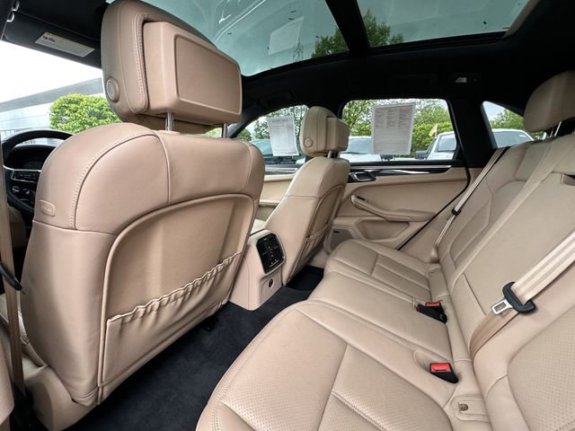 Used 2022 Porsche Macan S AWD/4WD image 18