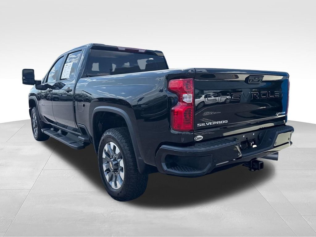 Used 2024 Chevrolet Silverado 2500 Custom w/ Custom Value Package AWD/4WD image 3