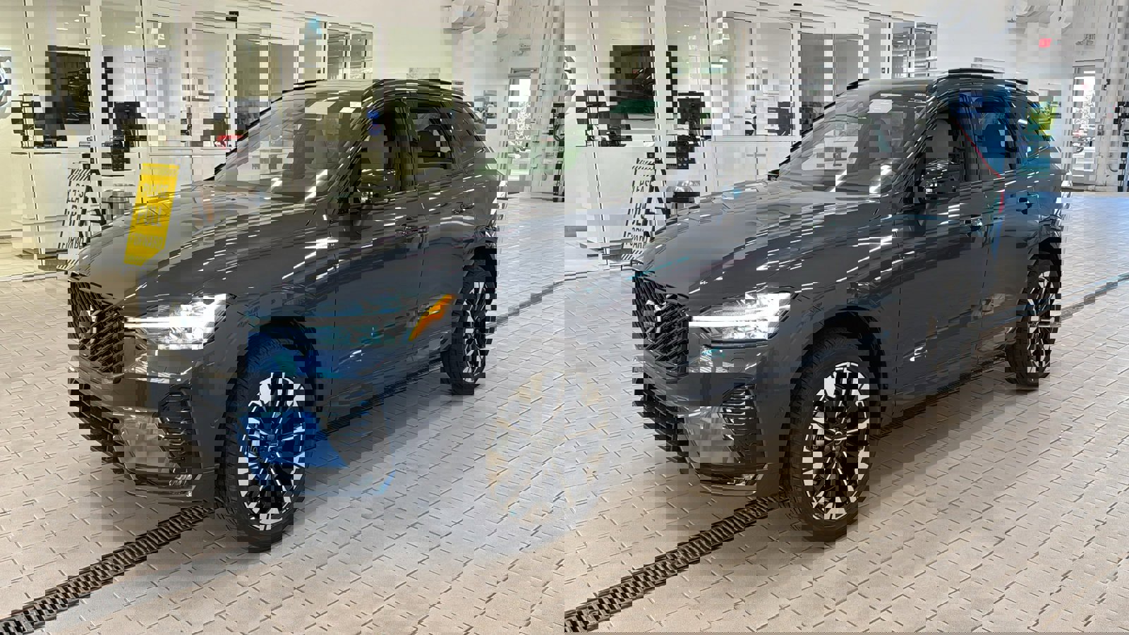 Used 2026 Volvo XC60 B5 Plus w/ Protection Package Premier image 9