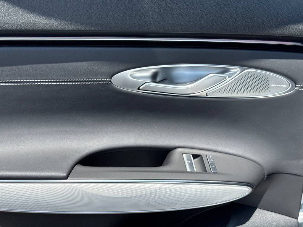 New 2026 Genesis GV70 2.5T Advanced AWD/4WD image 22