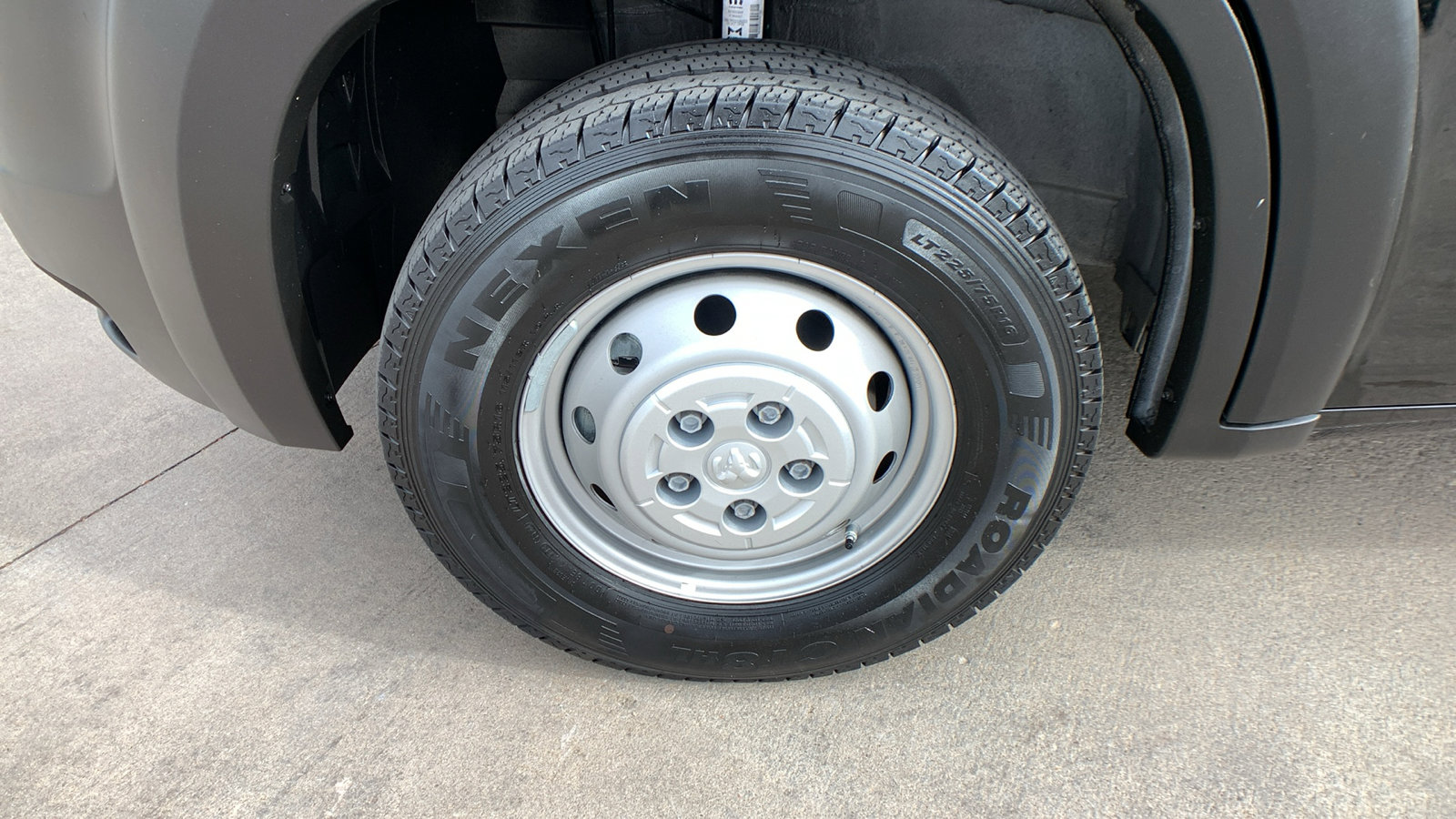 Used 2022 RAM ProMaster 2500 image 9