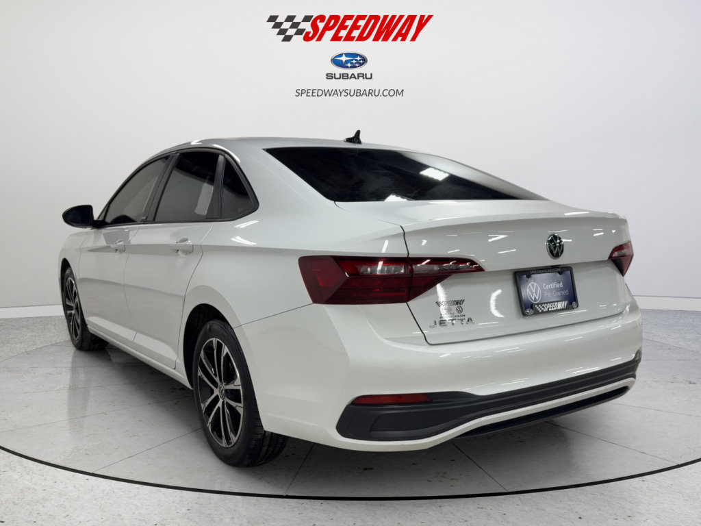 Certified 2024 Volkswagen Jetta Sport image 7
