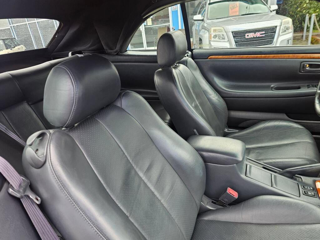 Used 2002 Toyota Solara SE FWD image 12