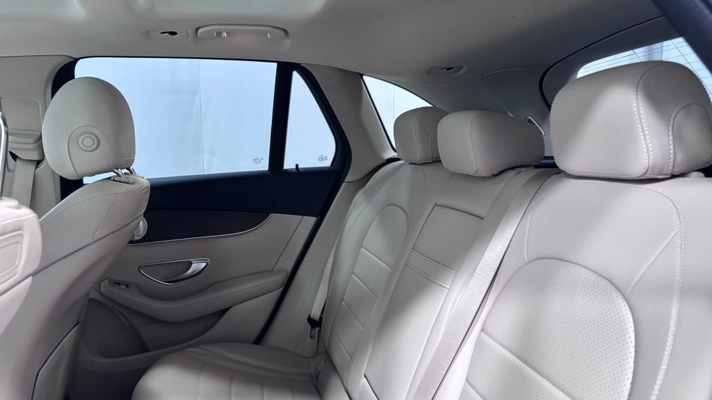 Used 2019 Mercedes-Benz GLC 300 4MATIC image 22