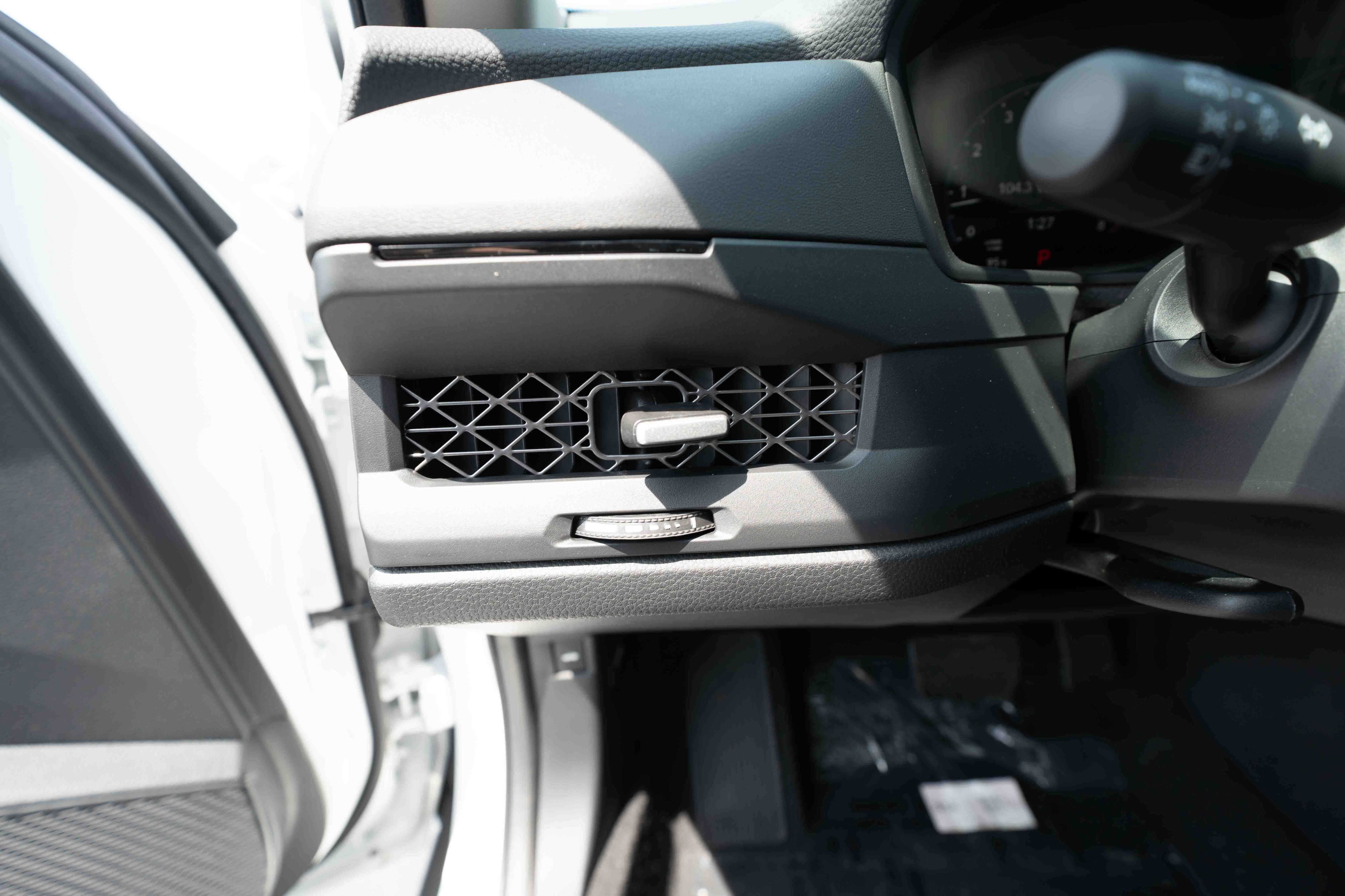 New 2025 Honda Accord SE image 11