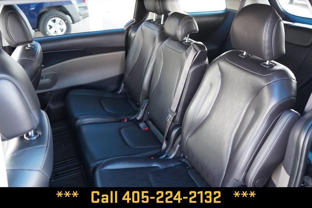 Used 2026 Kia Carnival LXS FWD image 27