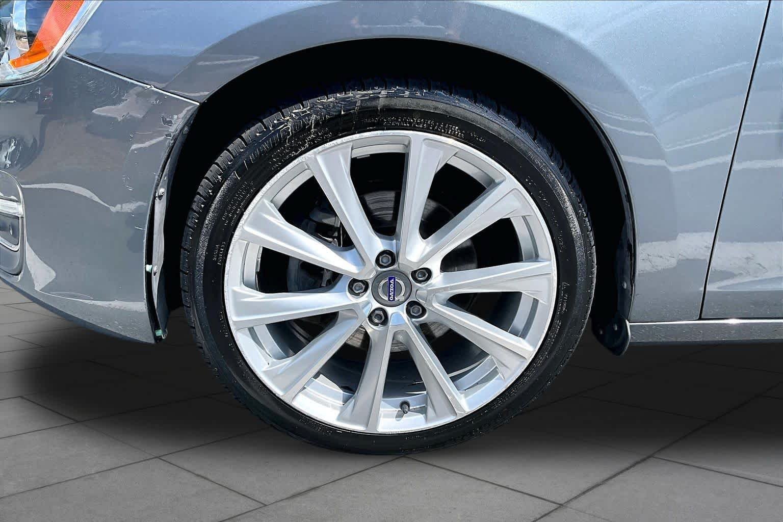 Used 2017 Volvo S60 T5 Inscription FWD image 11