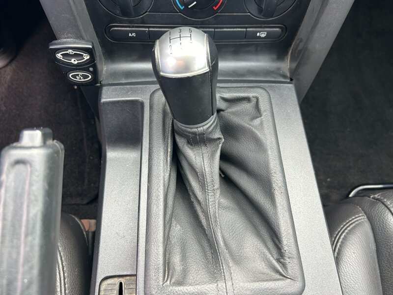 Used 2005 Ford Mustang GT Premium RWD image 15