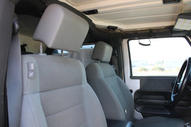 Used 2007 Jeep Wrangler Rubicon w/ Dual Top Group AWD/4WD image 18