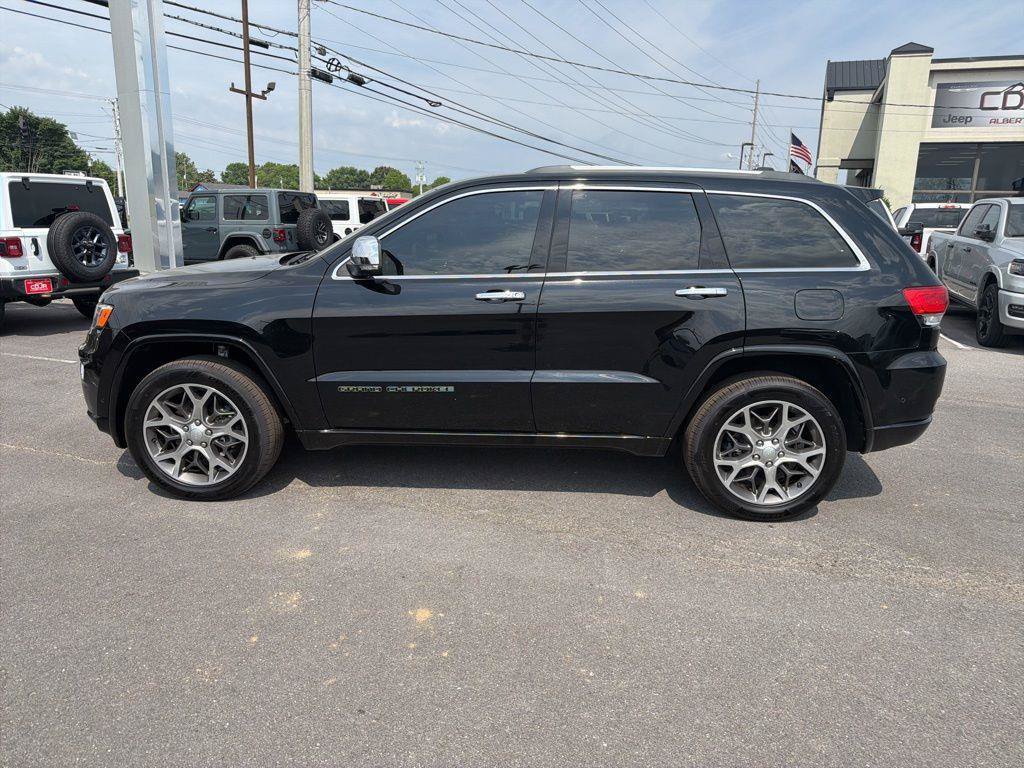 Used 2020 Jeep Grand Cherokee Overland AWD/4WD image 5