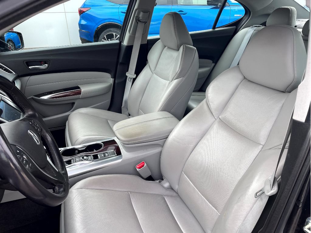 Used 2015 Acura TLX V6 w/ Technology Package FWD image 9