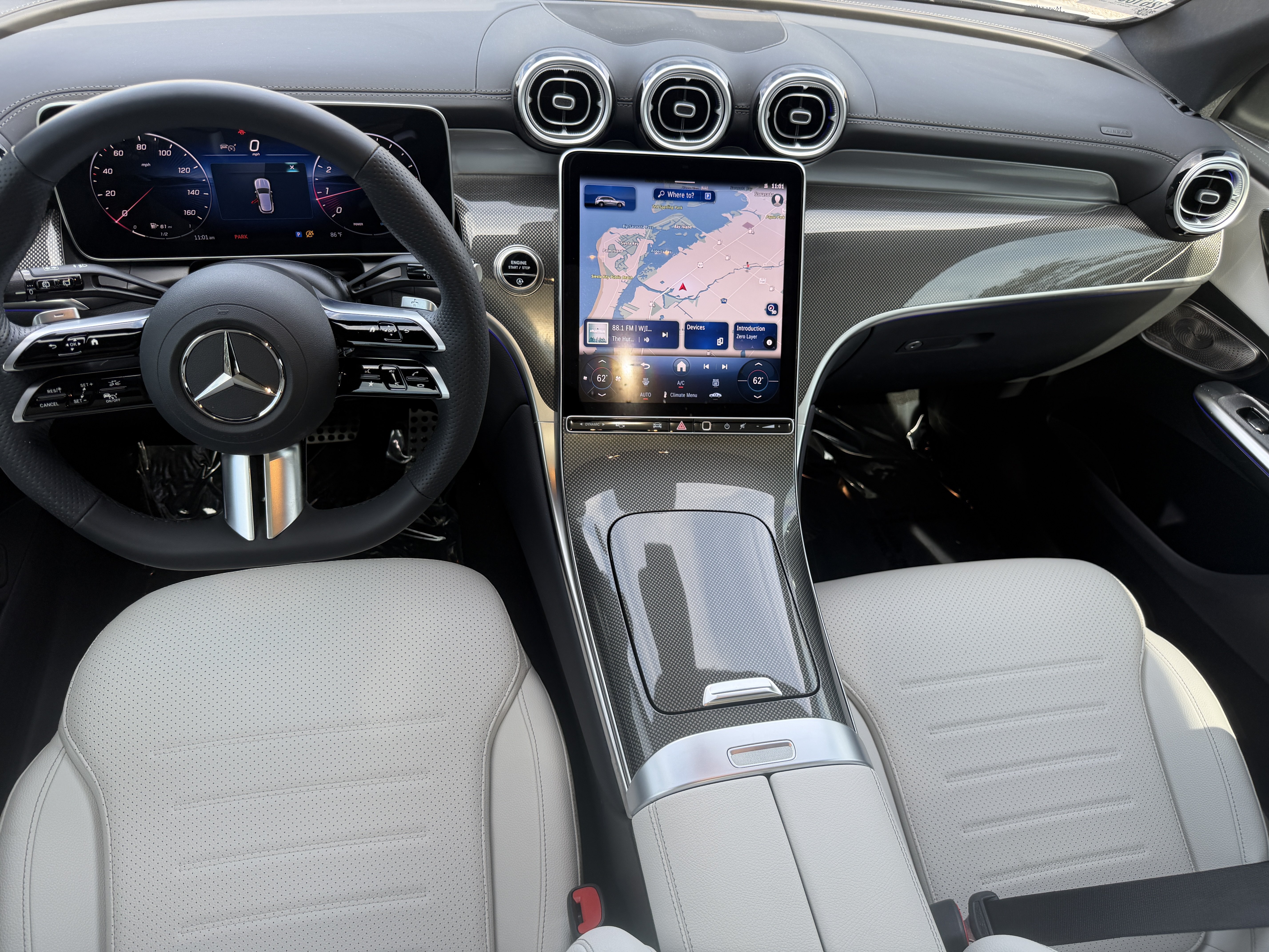 Used 2026 Mercedes-Benz GLC 300 image 16