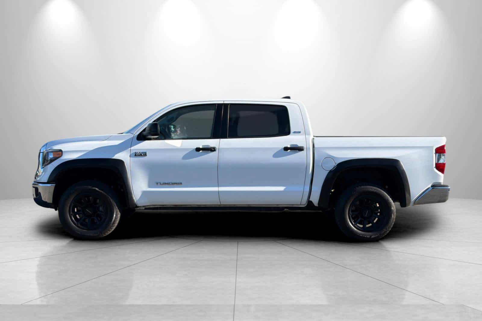 Used 2020 Toyota Tundra SR5 w/ SR5 Upgrade Package AWD/4WD image 5