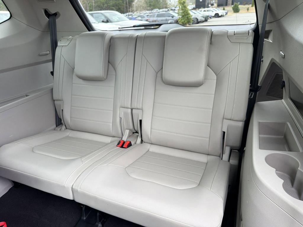 Used 2021 Volkswagen Atlas SEL Premium image 12