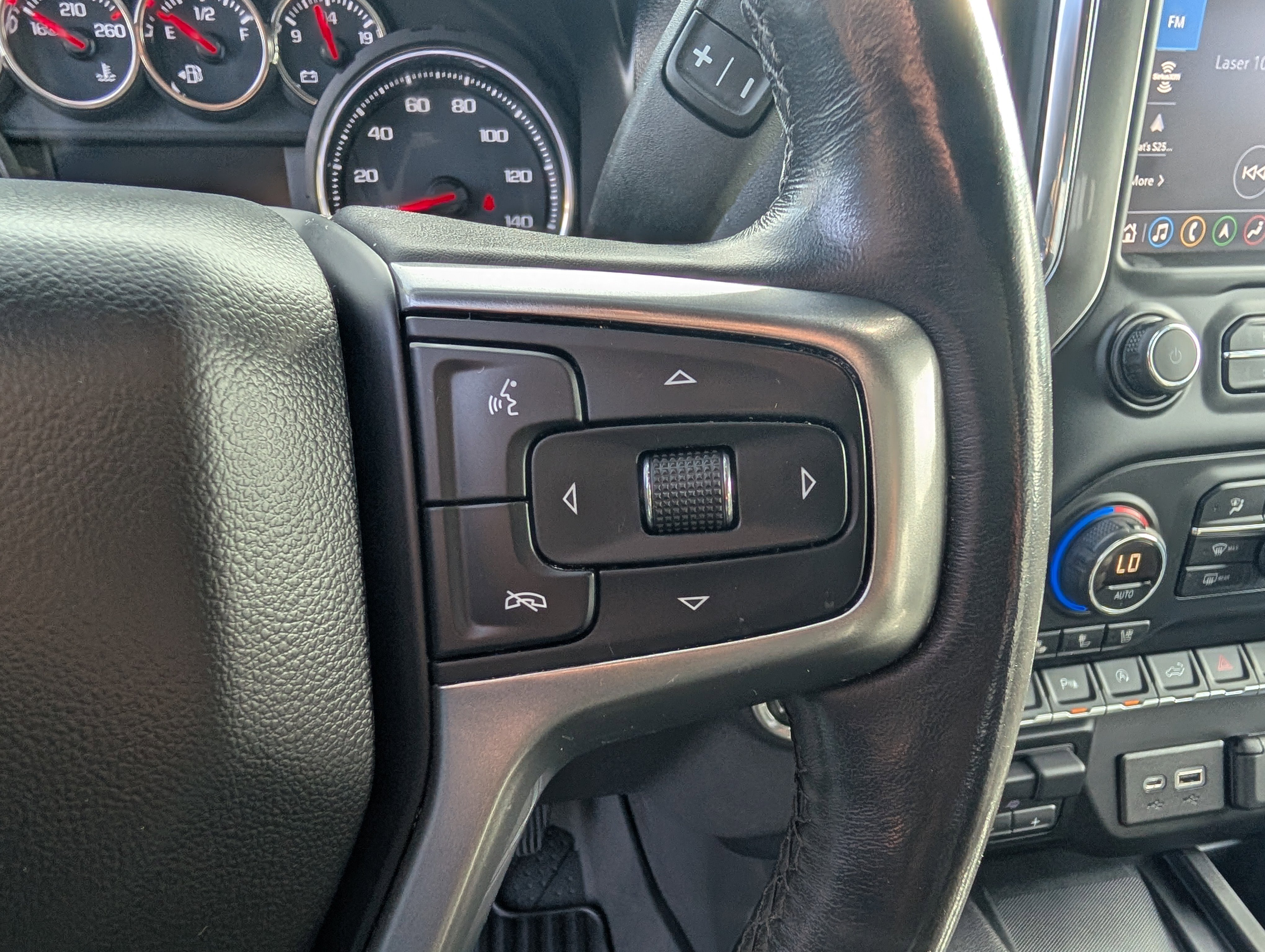 Used 2019 Chevrolet Silverado 1500 LTZ w/ LTZ Plus Package image 17