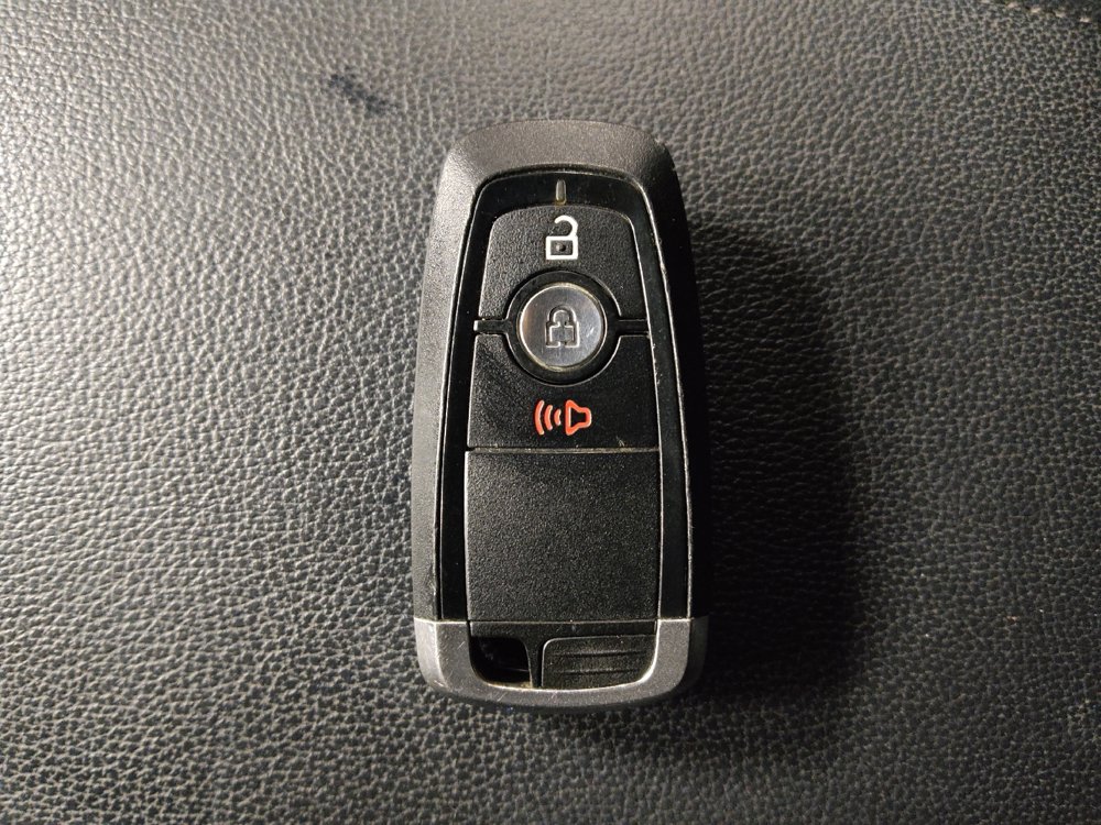 Used 2018 Ford Explorer XLT AWD/4WD image 32
