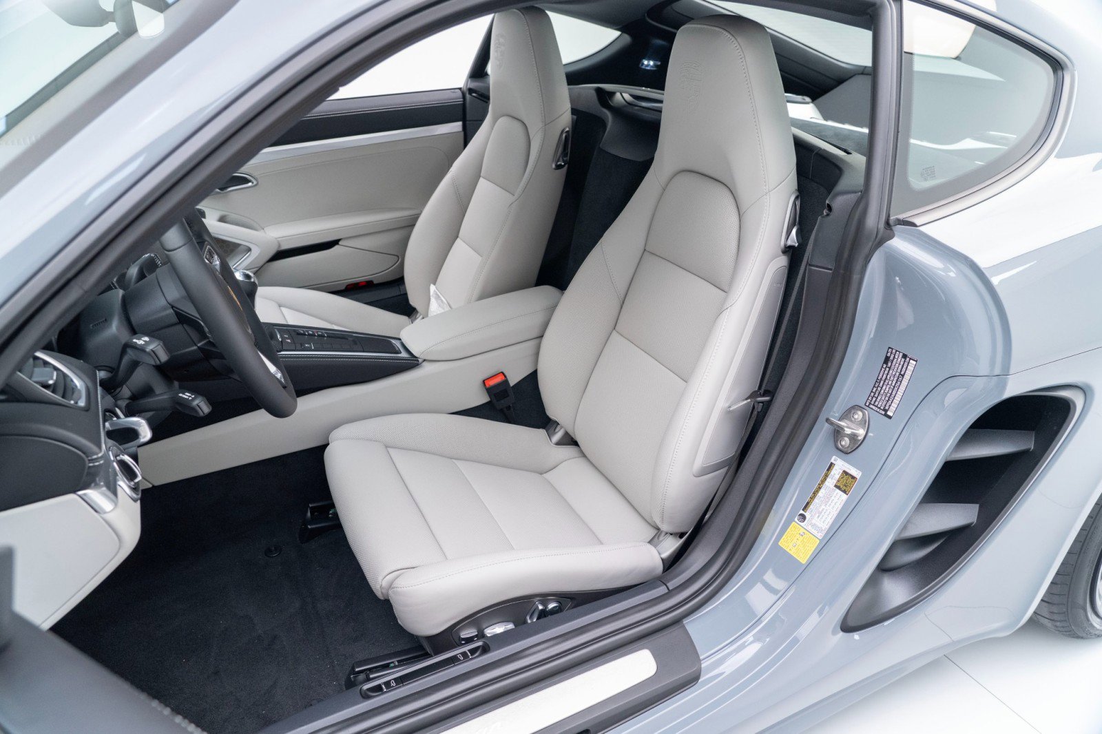 New 2025 Porsche 718 Cayman image 5