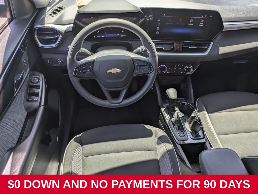 Used 2025 Chevrolet TrailBlazer LT AWD/4WD image 25