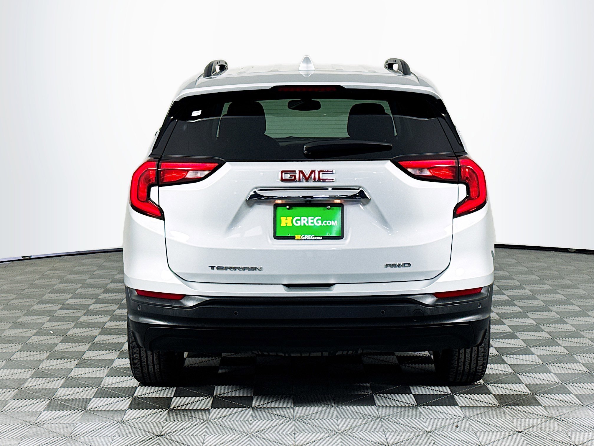 Used 2018 GMC Terrain SLE w/ Driver Convenience Package image 8