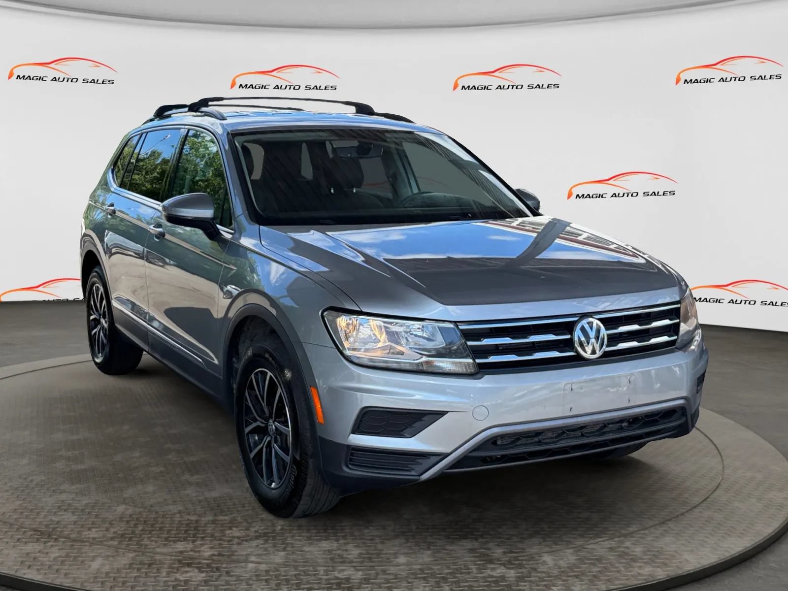 Used 2021 Volkswagen Tiguan SE AWD/4WD image 5