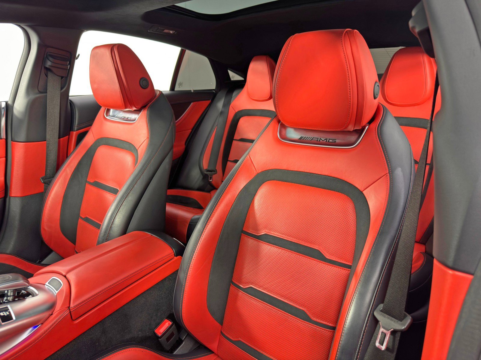 Used 2022 Mercedes-Benz AMG GT 43 w/ Driver Assistance Package image 47