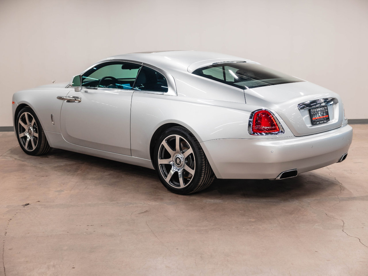 Used 2015 Rolls-Royce Wraith image 22