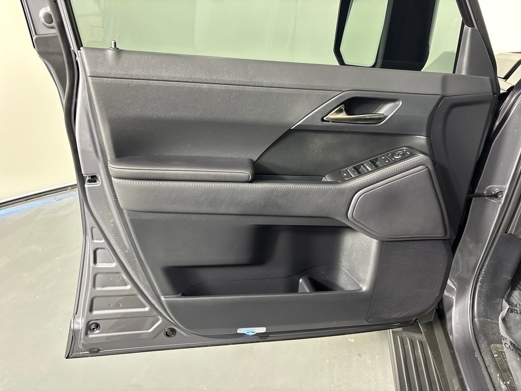 Used 2024 Lexus GX 550 w/ Cold Area Package image 27