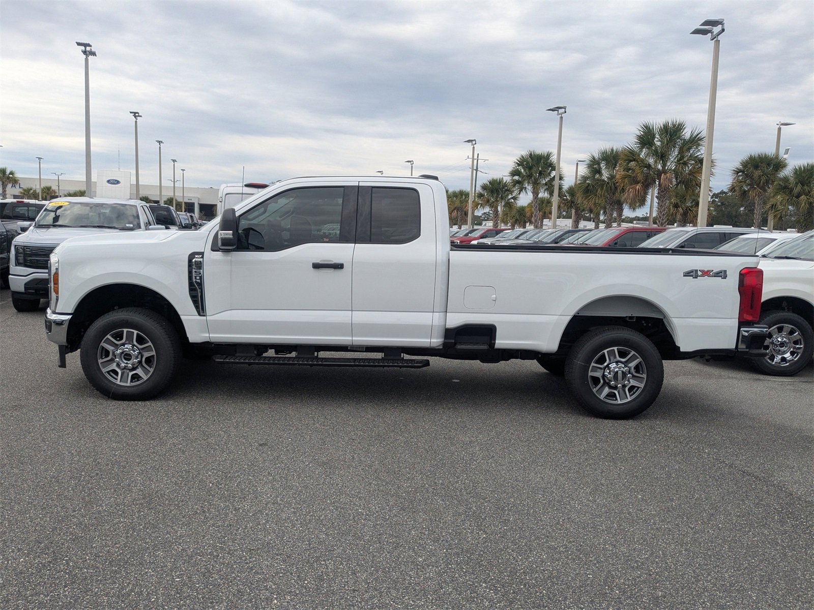 New 2025 Ford F350 XLT image 7