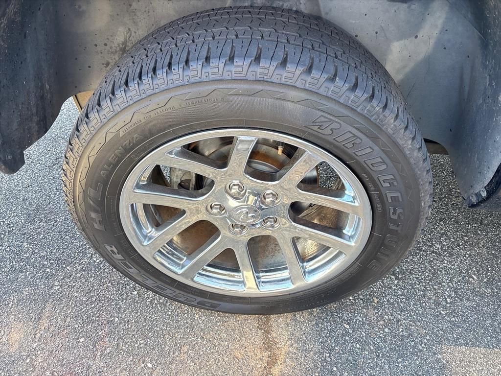 Used 2017 RAM 1500 Classic SLT image 8