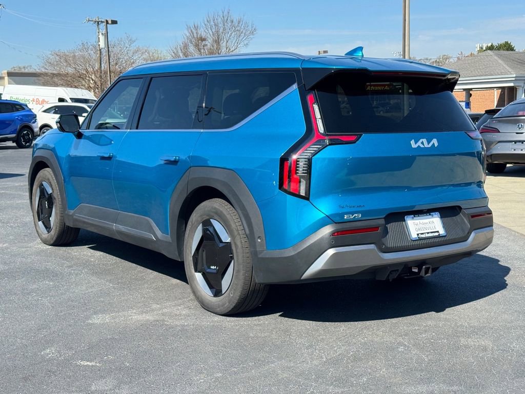 Certified 2026 Kia EV9 Wind image 5