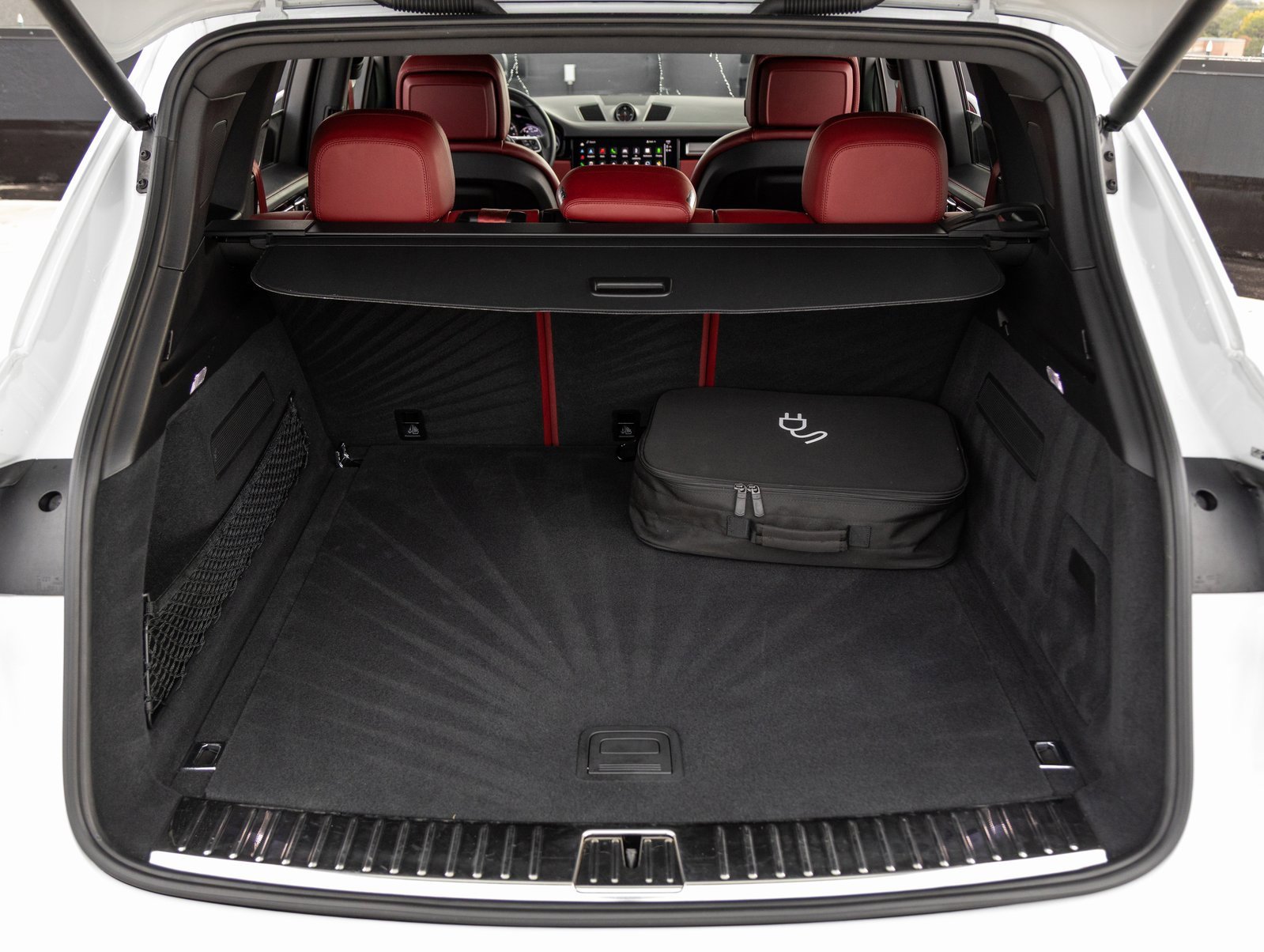 Used 2023 Porsche Cayenne image 31