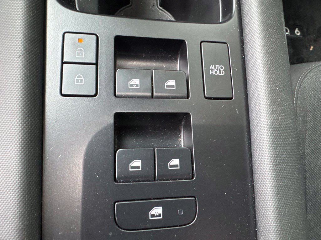 Used 2024 Hyundai Ioniq 6 SE RWD image 12