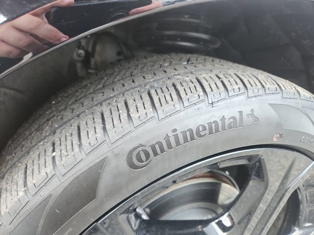 Used 2024 Chevrolet Equinox EV RS FWD image 27