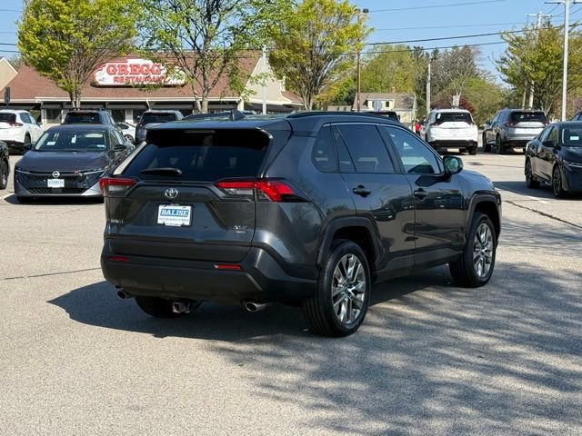 Used 2019 Toyota RAV4 XLE Premium w/ Cold Weather Package AWD/4WD image 5