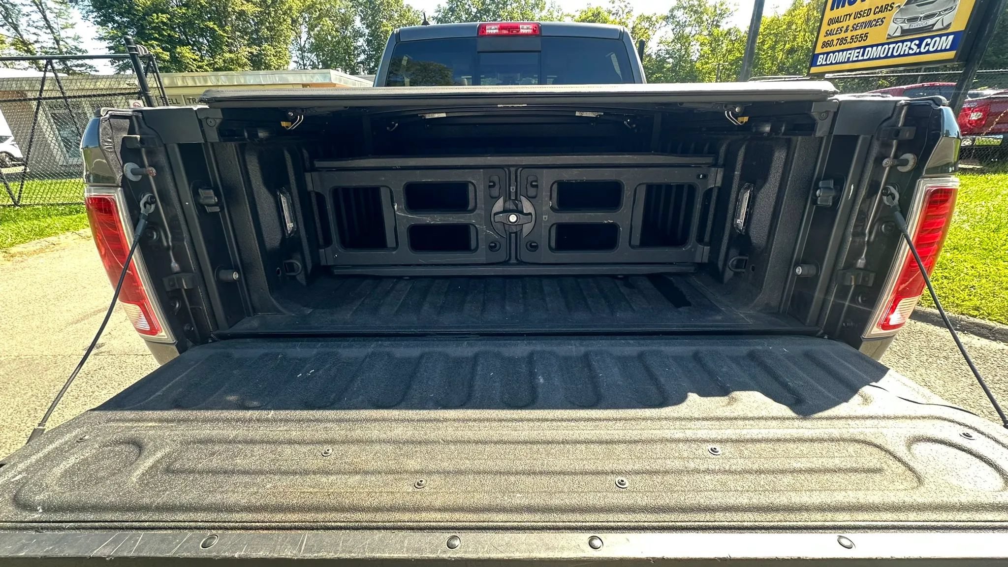 Used 2017 RAM 1500 Limited AWD/4WD image 11