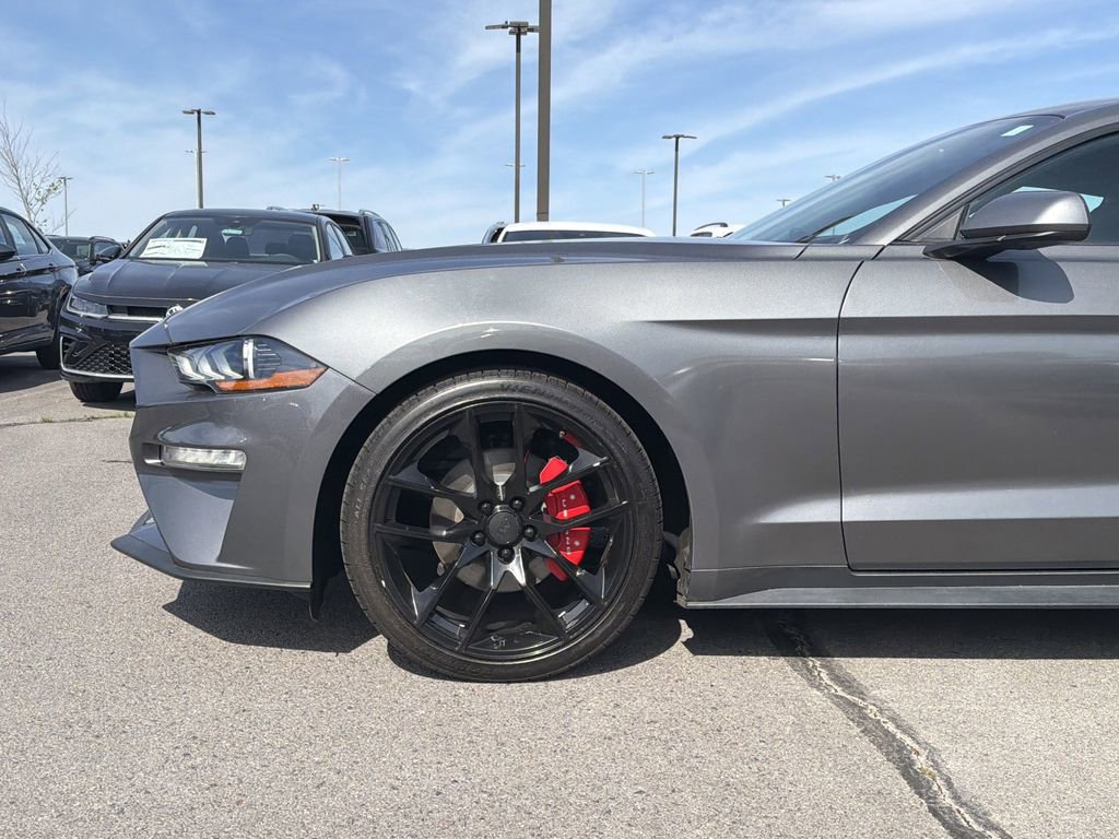 Used 2021 Ford Mustang Coupe image 9