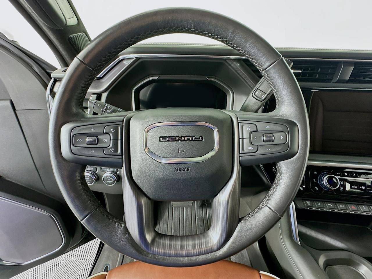 Used 2024 GMC Sierra 3500 Denali Ultimate image 39