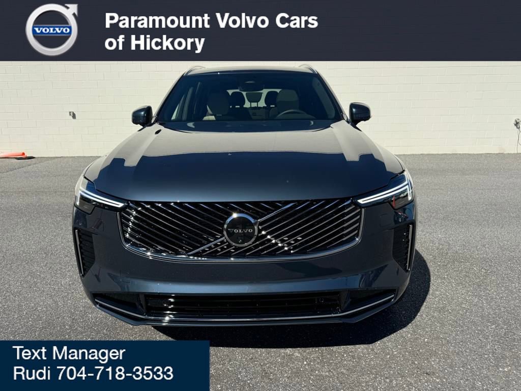 New 2026 Volvo XC90 B6 Plus w/ Protection Package Premier image 26