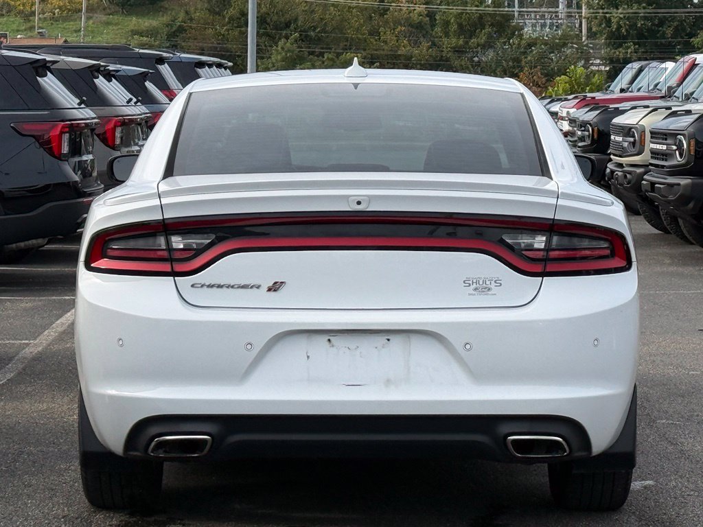 Used 2019 Dodge Charger SXT w/ Cold Weather Package AWD/4WD image 5