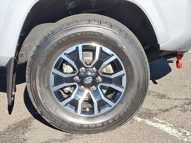 Certified 2020 Toyota Tacoma TRD Sport w/ TRD Premium Sport Package AWD/4WD image 29